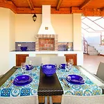 Apartament Duca D'aosta Terrace, Skypool & Sauna Acquedolci