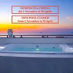 Duca D'aosta Terrace, Skypool & Sauna Apartament *