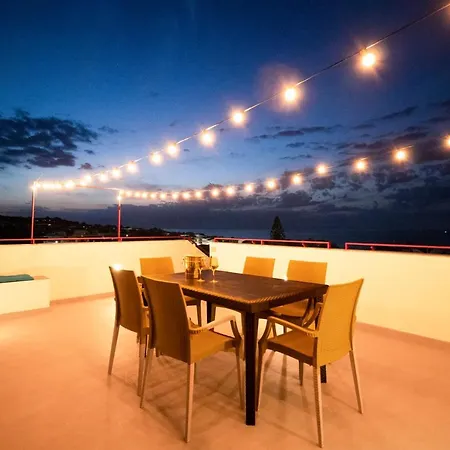 Duca D'aosta Terrace, Skypool & Sauna Lejlighed *