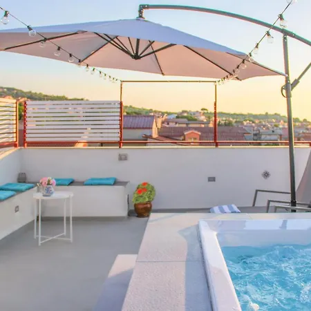 Apartament Duca D'aosta Terrace, Skypool & Sauna