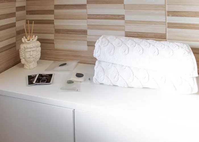 Duca D'aosta Terrace, Skypool & Sauna Апартаменты